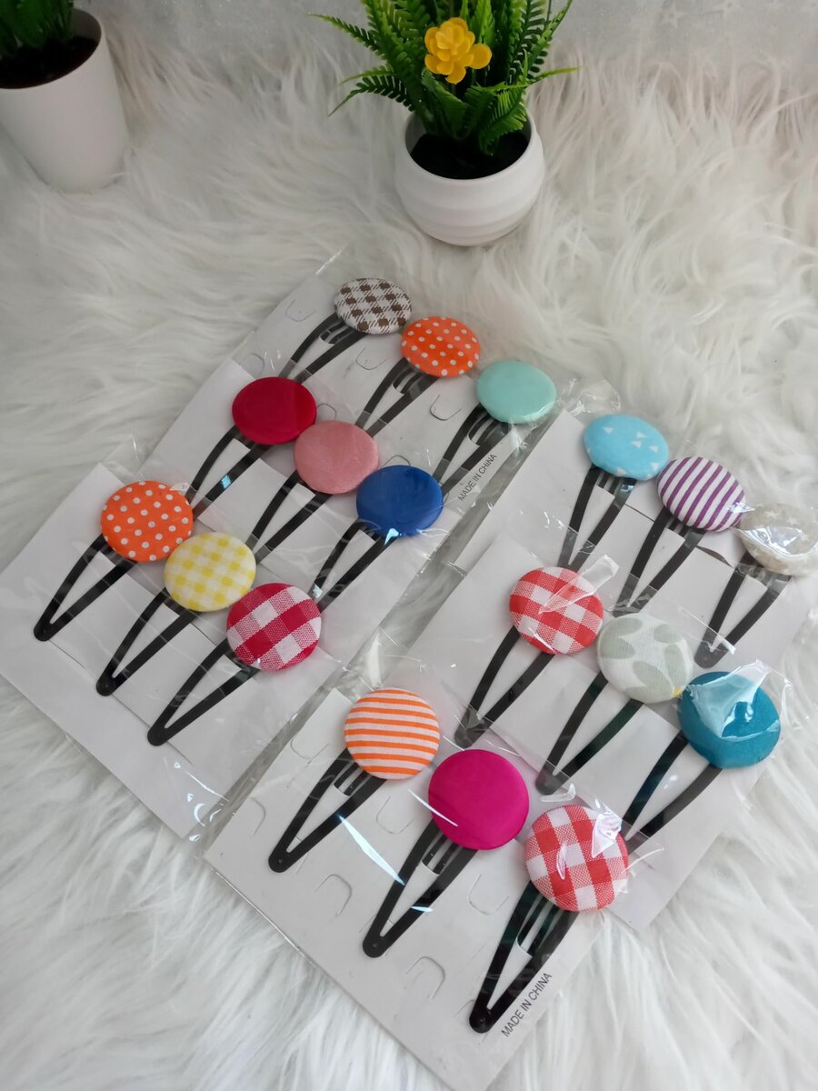 Handmade Button Hairclips