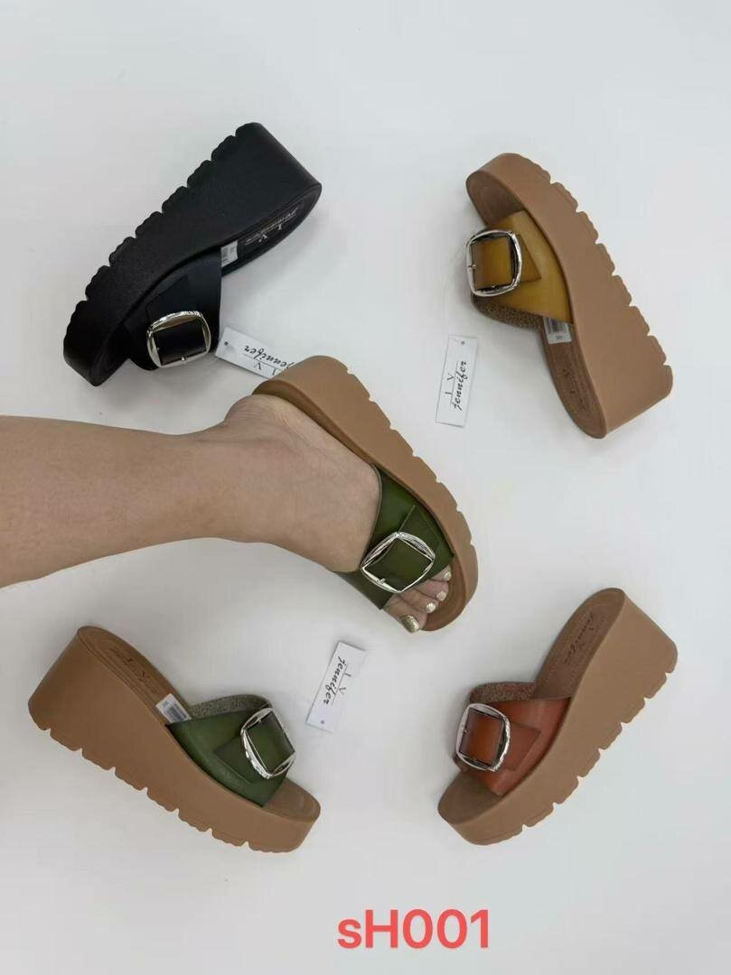 Sandales compensées élégantes