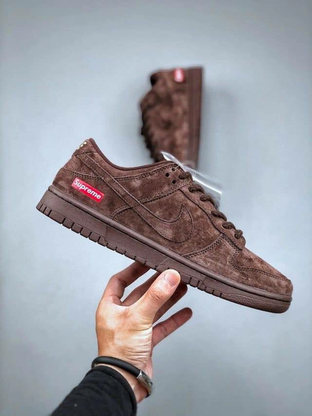 Baskets Supreme élégantes