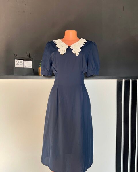  women's beautiful dress 