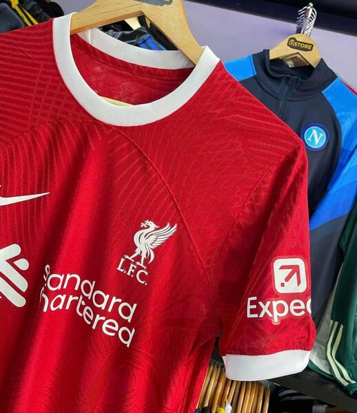 Maillot Liverpool version pro saison 2023 2024