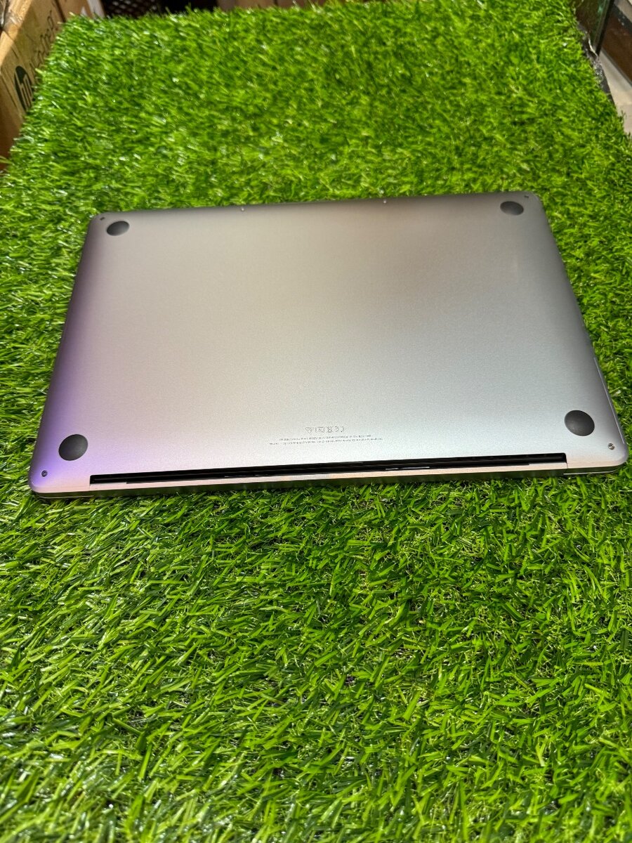 2020 MacBook Pro M1 TOUCHBAR Ram 8GB SSD 256GB