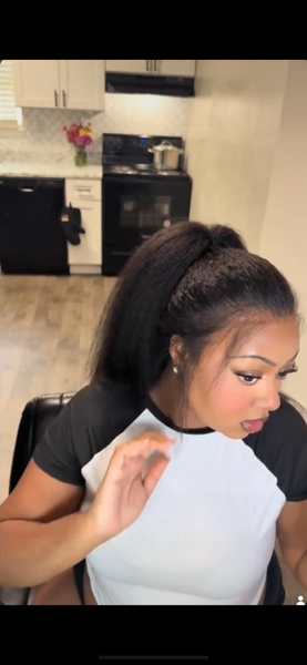 Perruque effet cheveux frontal