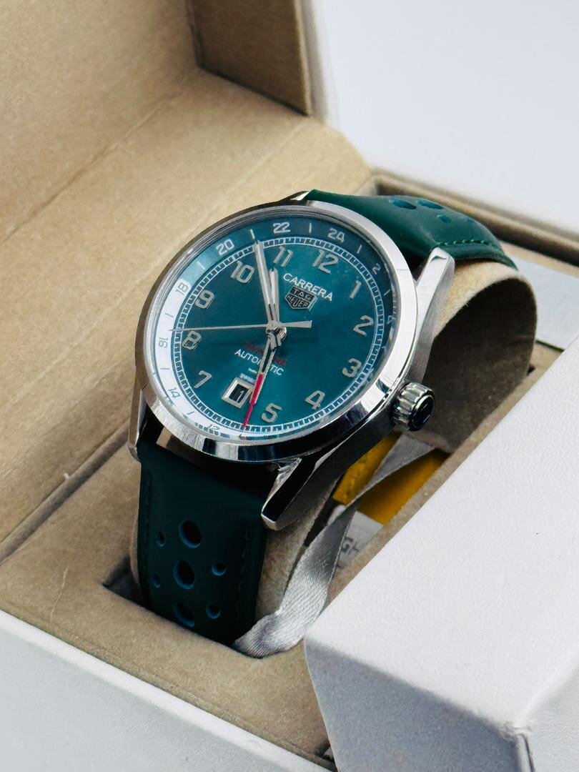 Montre carrera automatique