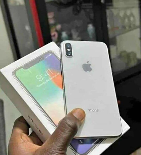 iPhone X 64 Go Argent