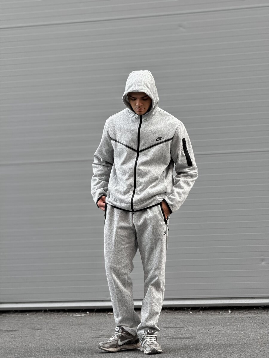 Двойка Nike Tech fleece