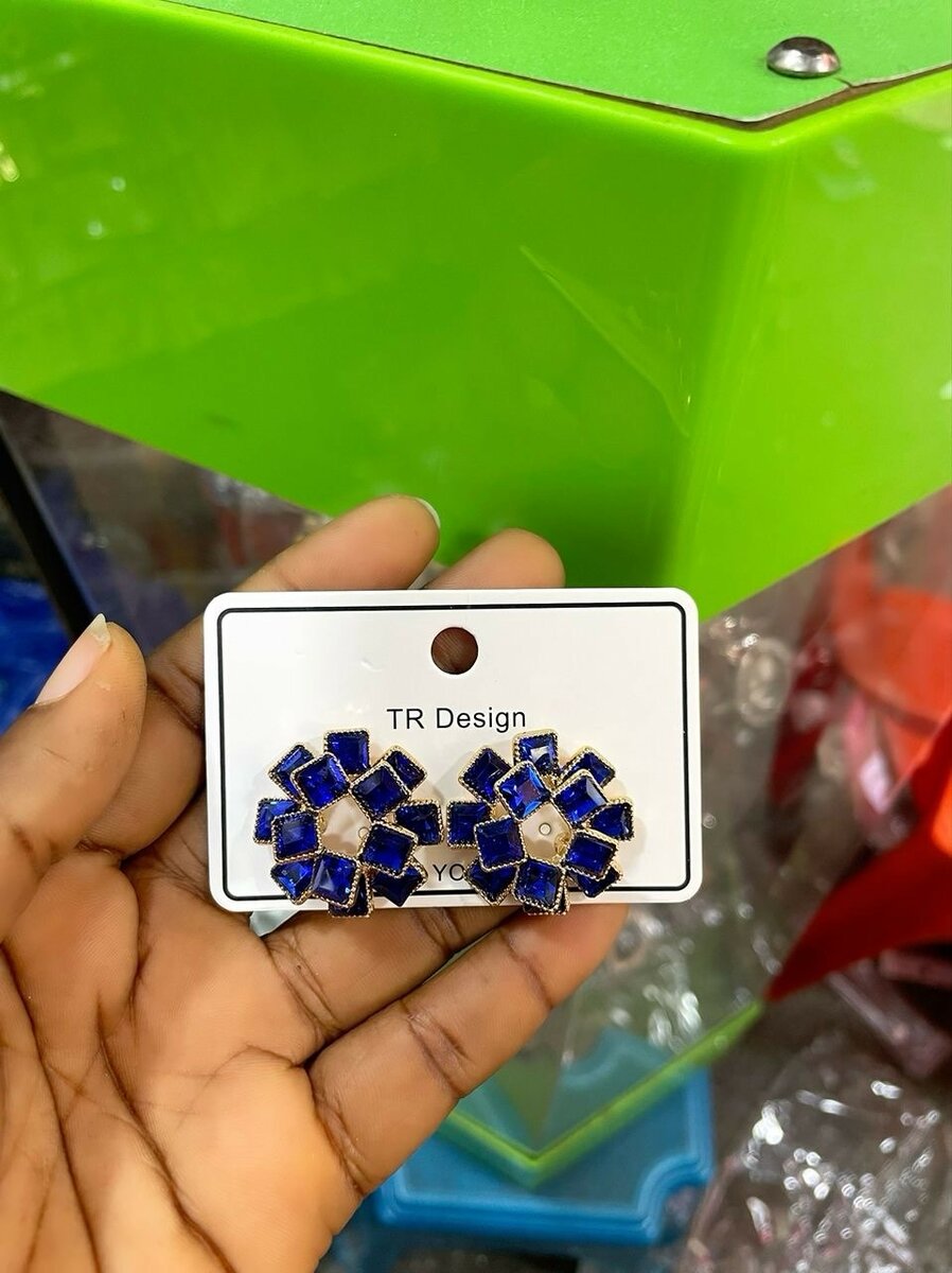 Ladies earrings