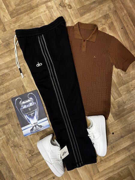 Ensemble de vêtements sportifs modernes