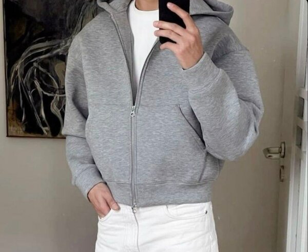 Sweat à capuche zippé gris
