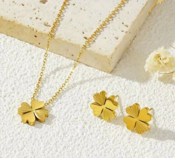 Parure Collier et Boucles Trèfle