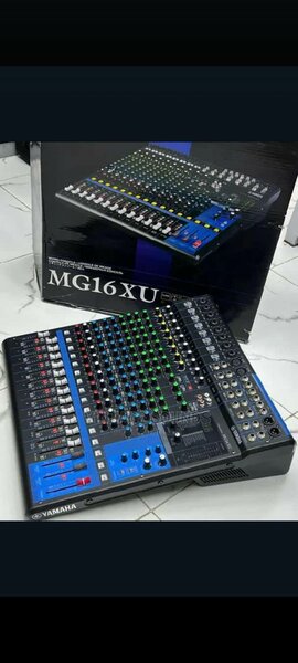 Yamaha MG16XU Mixing Console