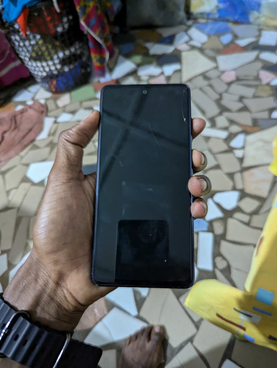 Samsung Galaxy S20FE 128giga_6giga