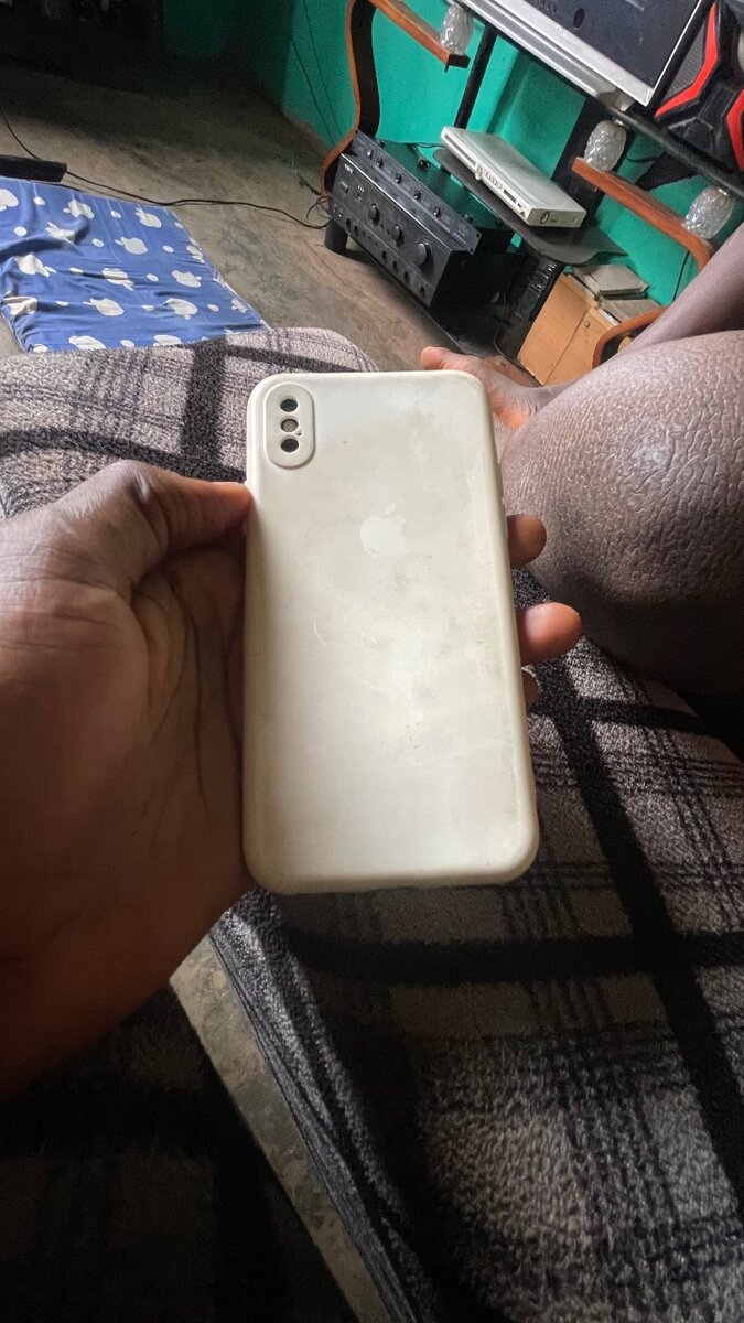 IPhone X 64gigas sans id