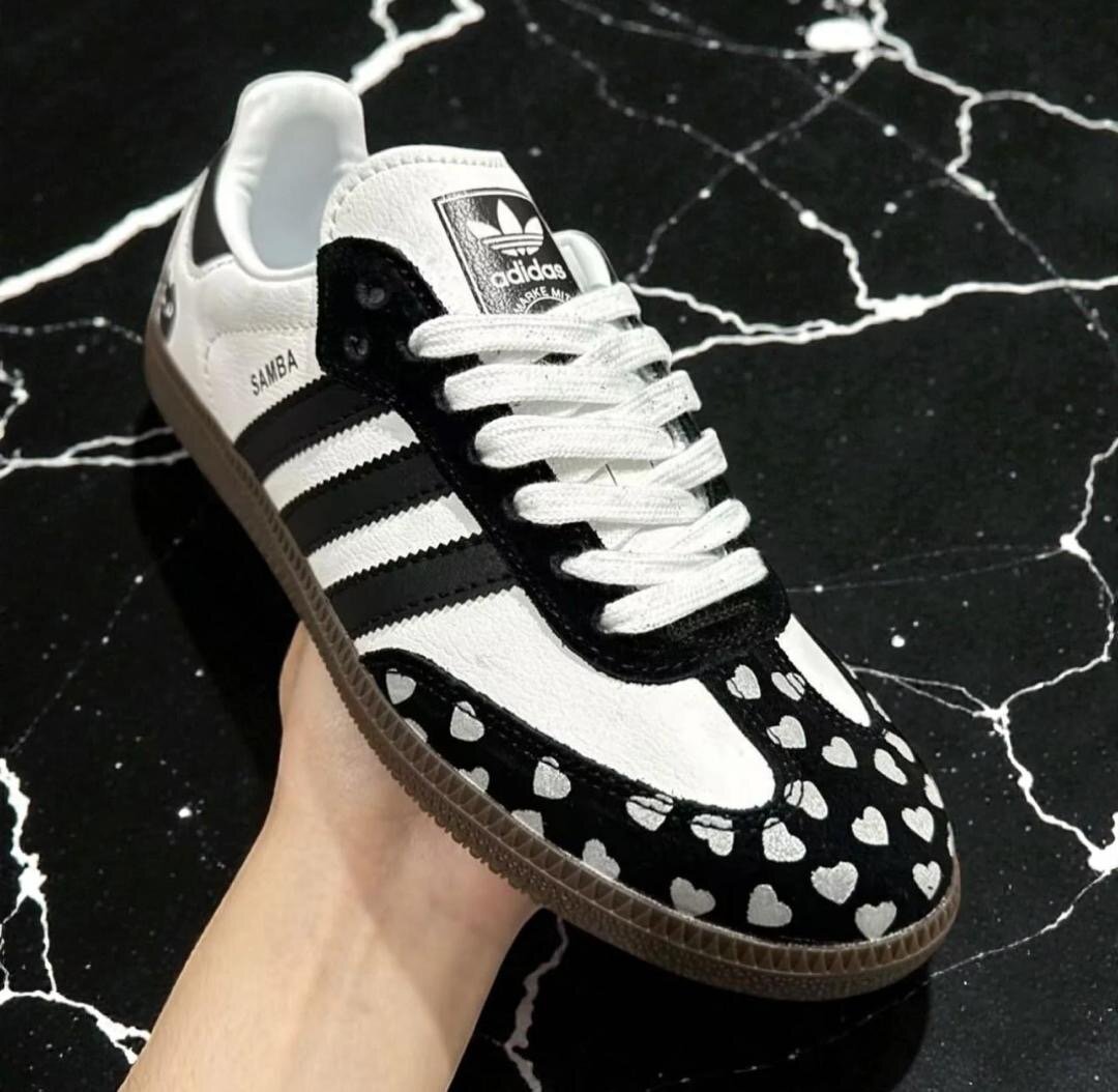 Adidas Samba cœurs noir et blanc
