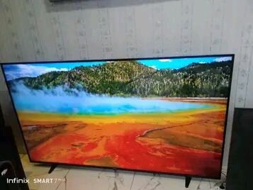 Téléviseur LG UHD AI 65 pouces