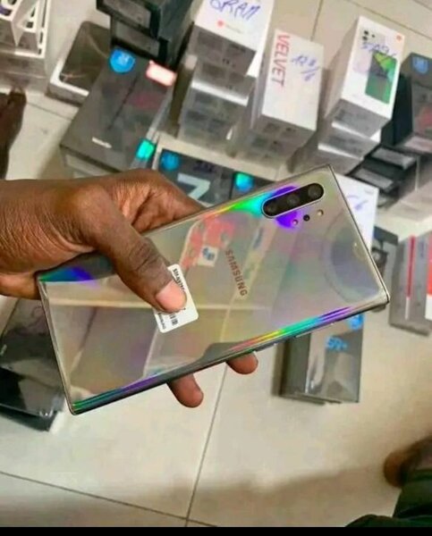 SAMSUNG galaxy note 10