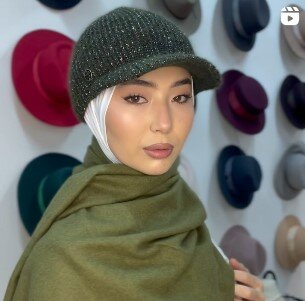 Красивая женская шапка-кепка. Производство Россия