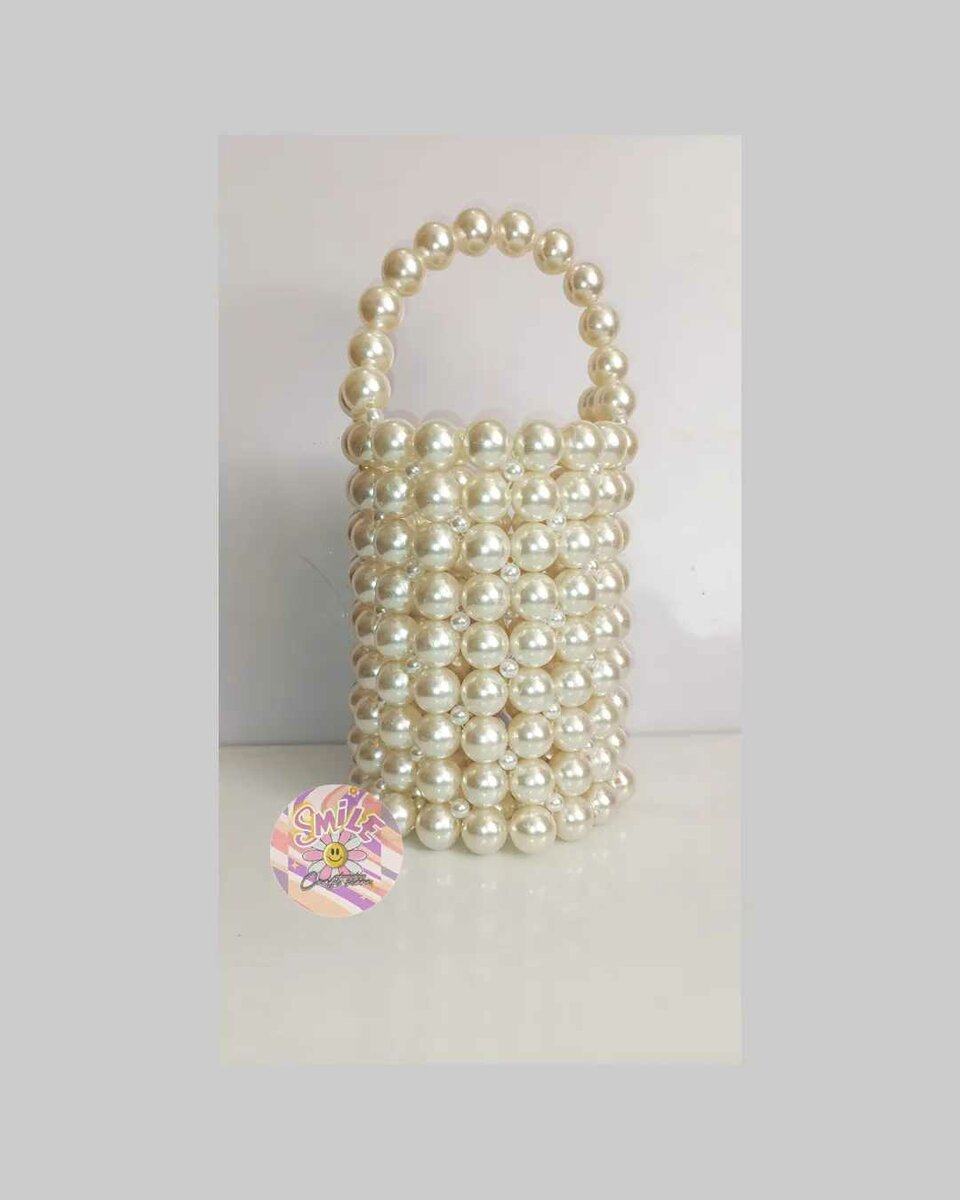 Bucket pearl bag