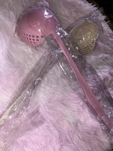 Louche de table à passoire