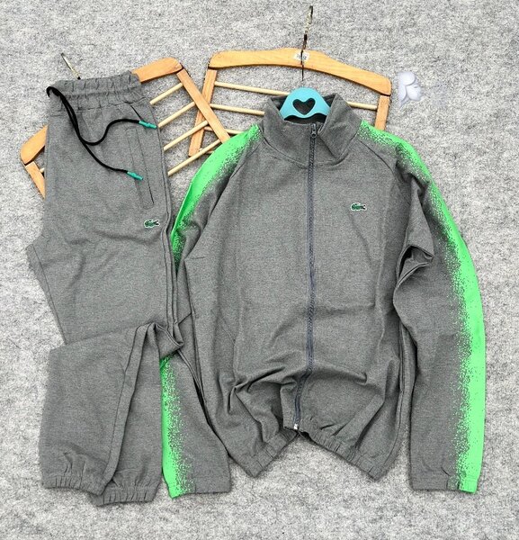 Ensemble de survêtement gris sport