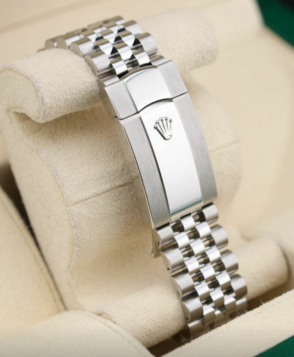 Montre Rolex Sky-Dweller Bleu