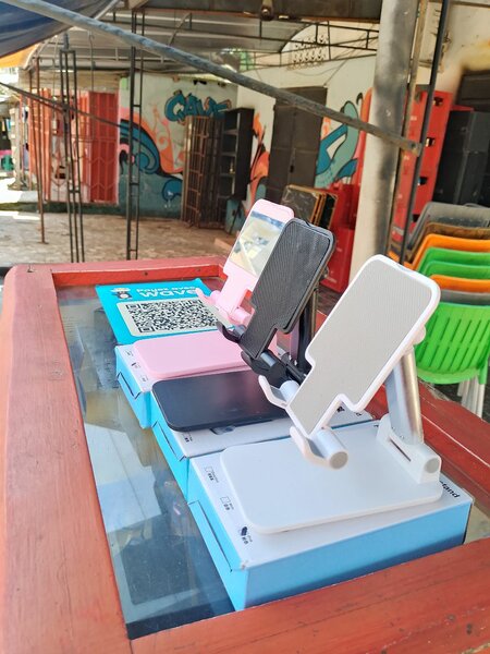 Support ajustable pour smartphone