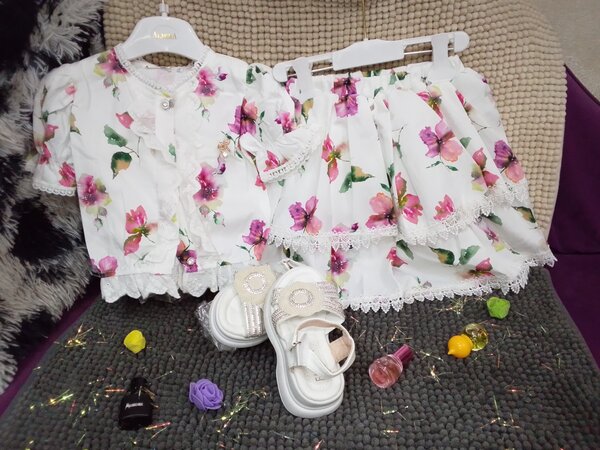 Ensemble fleuri bébé