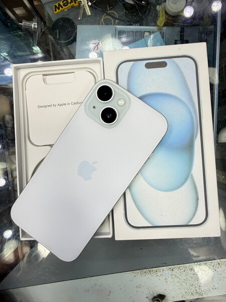 iPhone 15 Blanc 128 Go