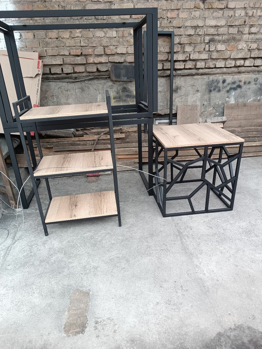 Стеллажи в стиле Лофт.