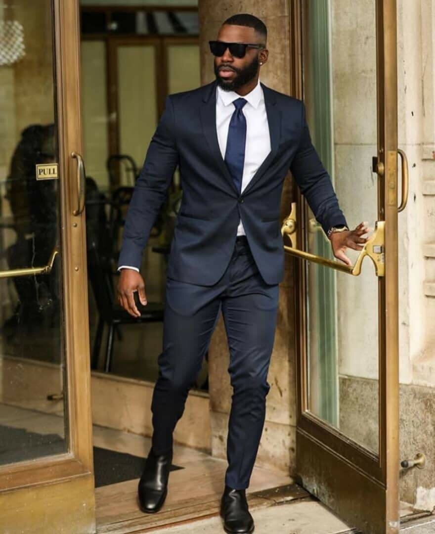 Stylish men's Suits (FREE DELIVERY)