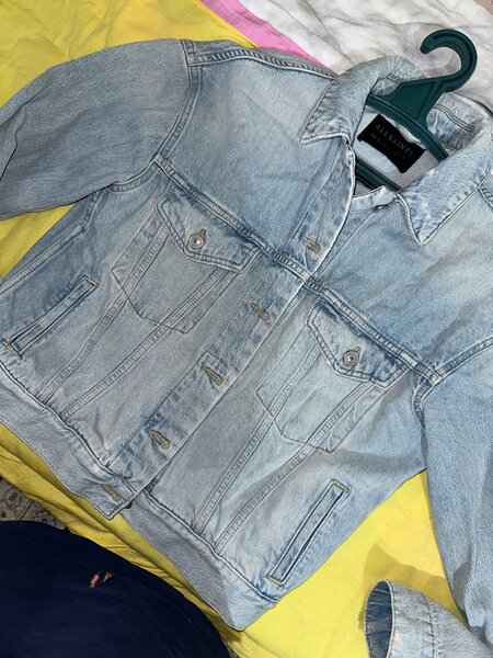 Джинсовая куртка