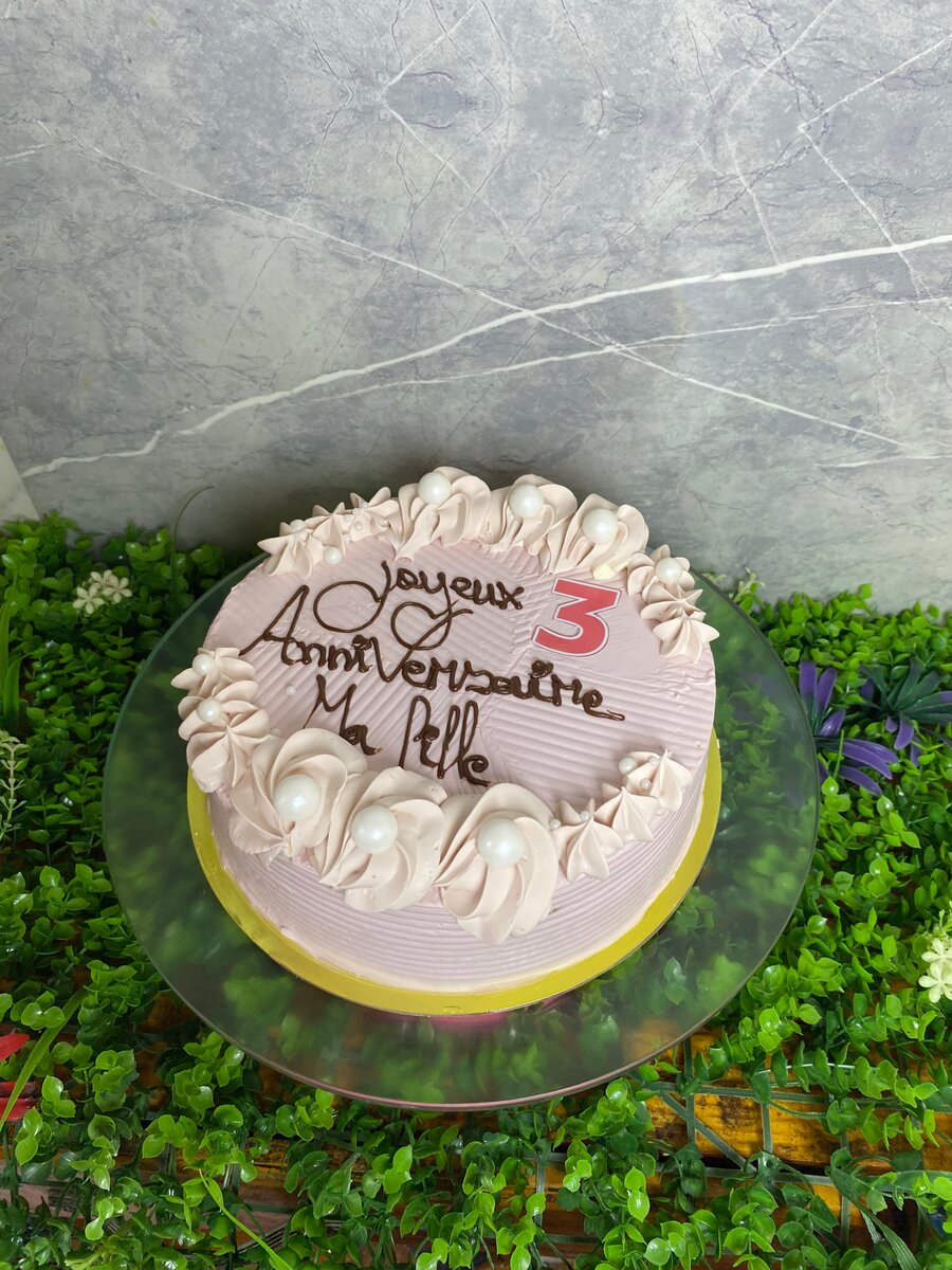Gâteau d'anniversaire décoré