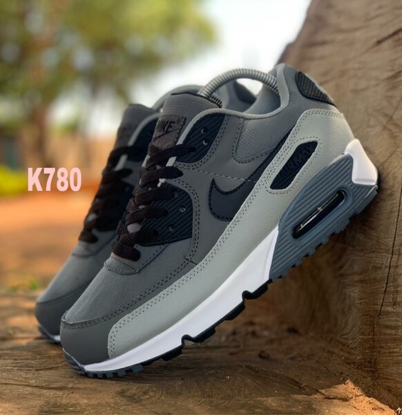 High quality and comfortable sneakers Nike