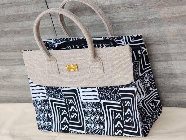 Sac à main en toile colorée