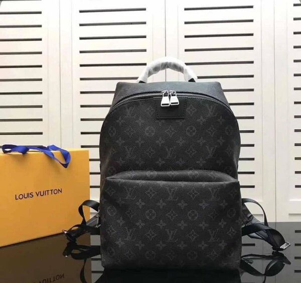 Sac à dos Louis Vuitton élégant