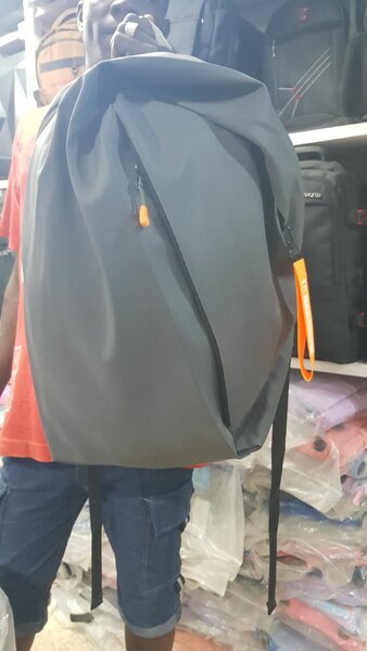 SAC À DOS PORTABLE IMPERMÉABLE