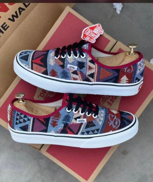 Sneakers édition limitée motifs