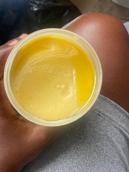 Chantilly mangue-narré