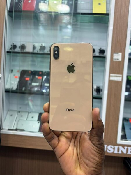 iPhone XS Max tout passe propre