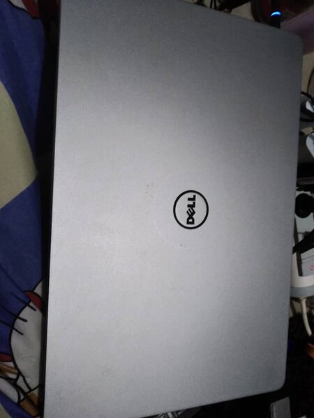 Dell Inspiron 17 7746