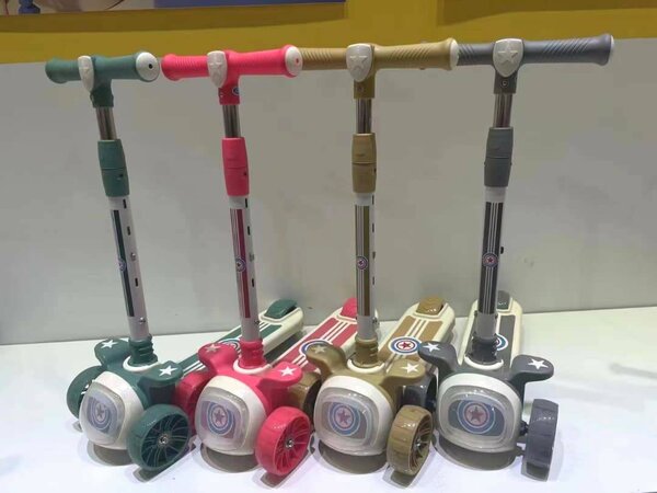 Trottinette Enfant Coloré