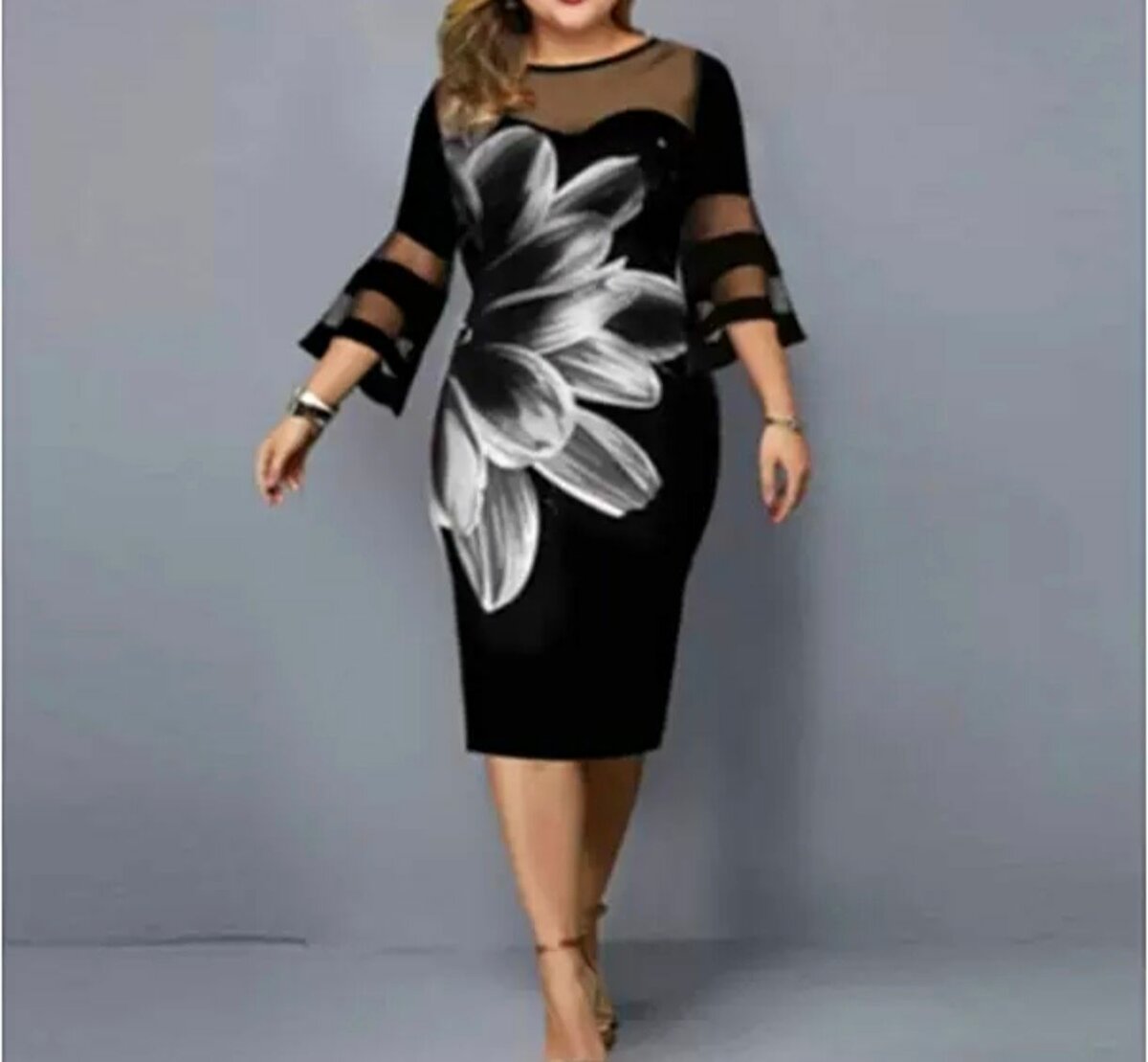 Платья размеров 50-52 НОВЫЕ