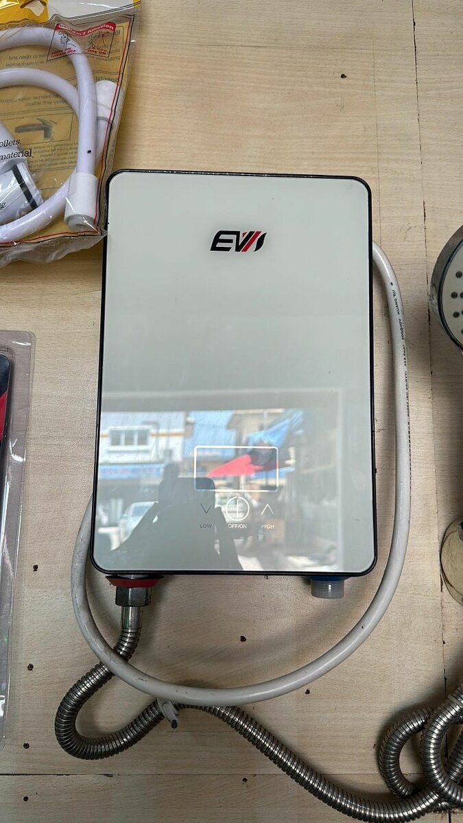 Instant Water Heater