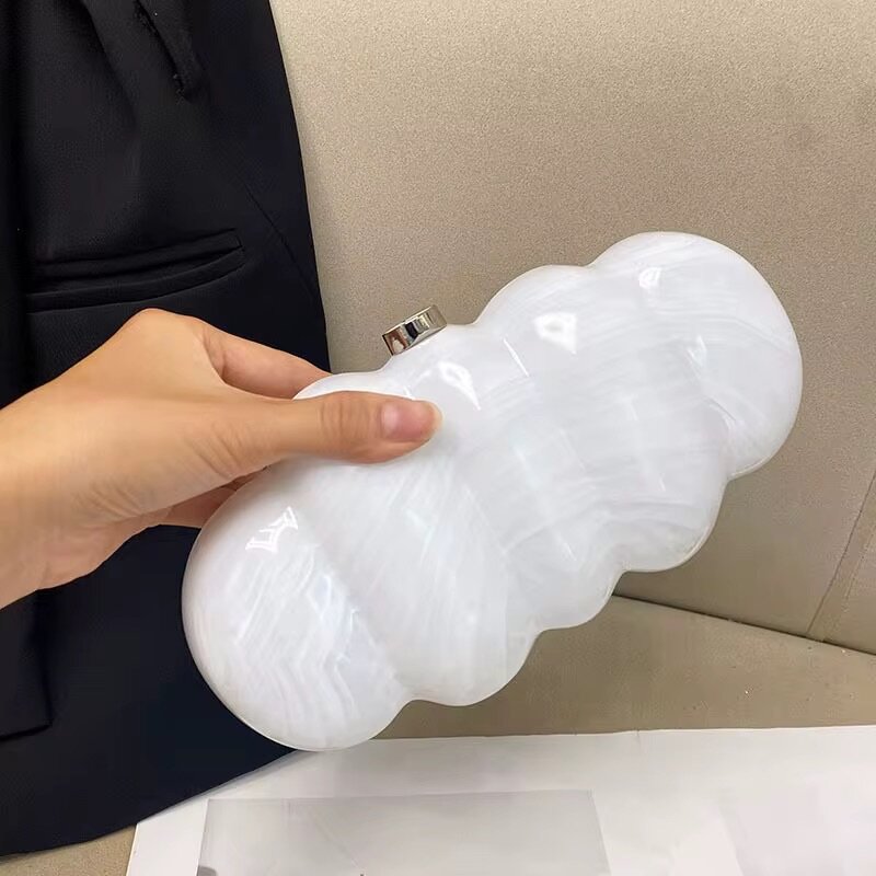 Pochette design nuage innovante