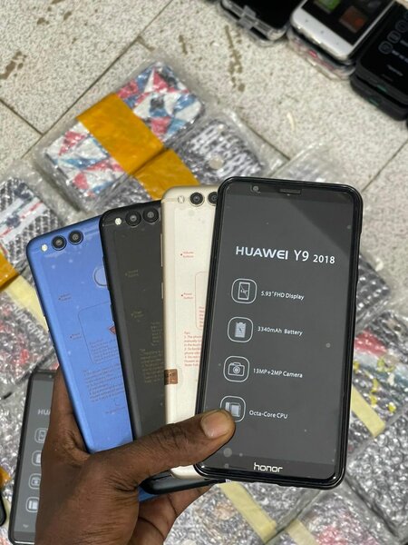 Huawei Y9 2018 Smartphone