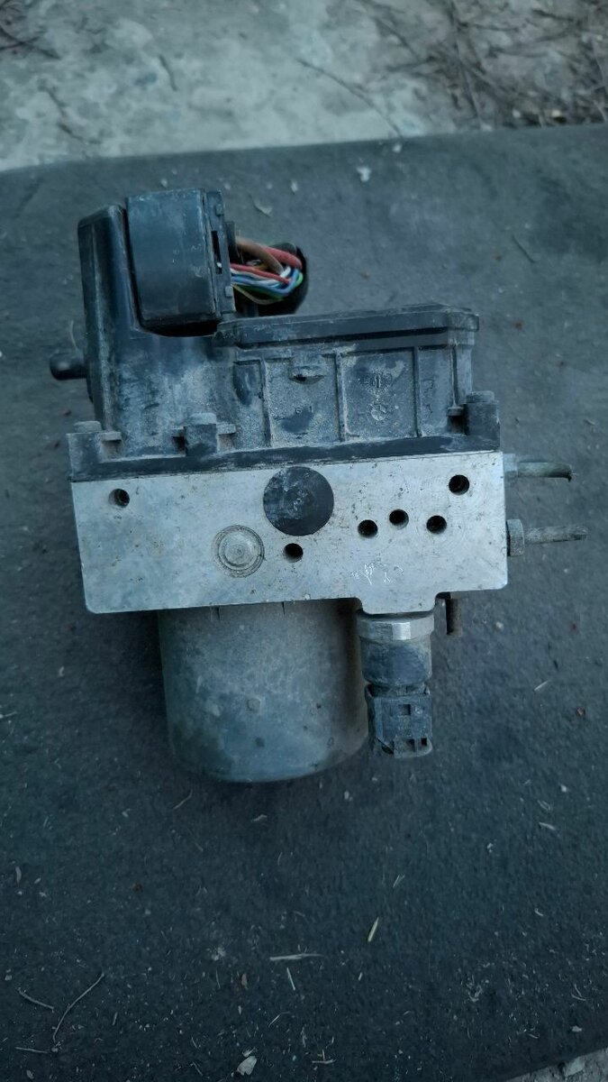 Блок АБС БМВ е39 002