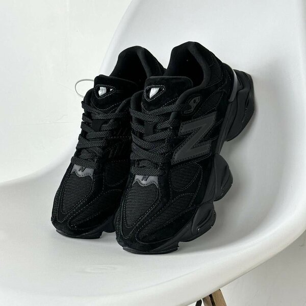 New Balance 9060 Triple black