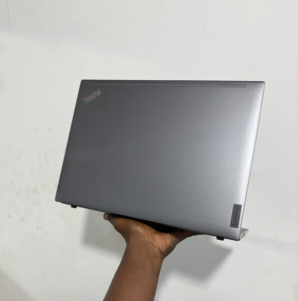 LENOVO ThinkPad T14s CORE i7