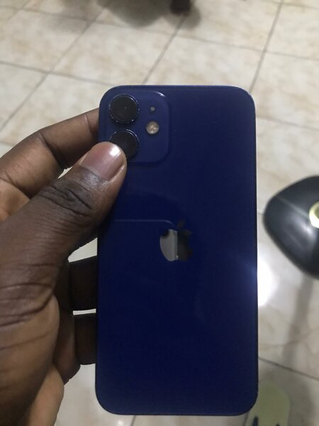 iPhone Bleu Débloqué 128Go