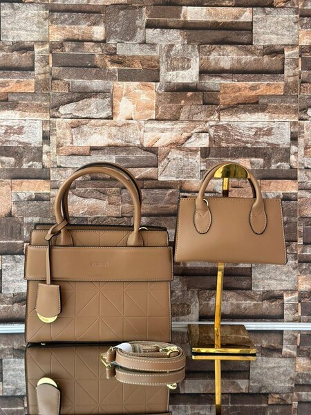 Corporate handheld bags